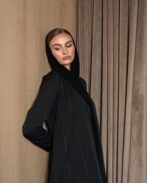The Defined Abaya (Black)